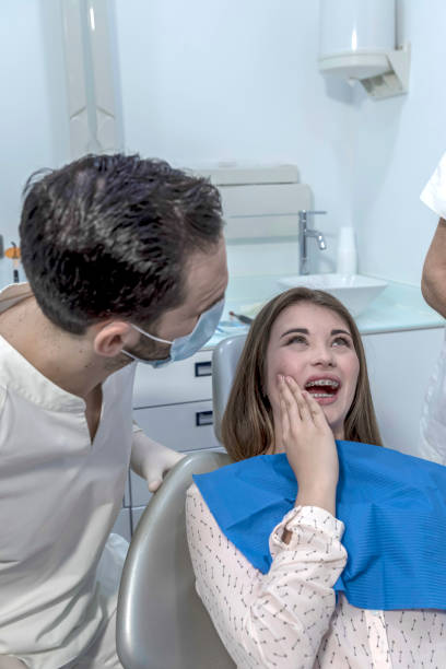 Best Cracked Tooth Emergency Dentist  in Harvey, IL